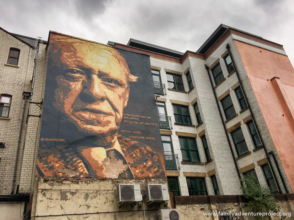 Street art tour